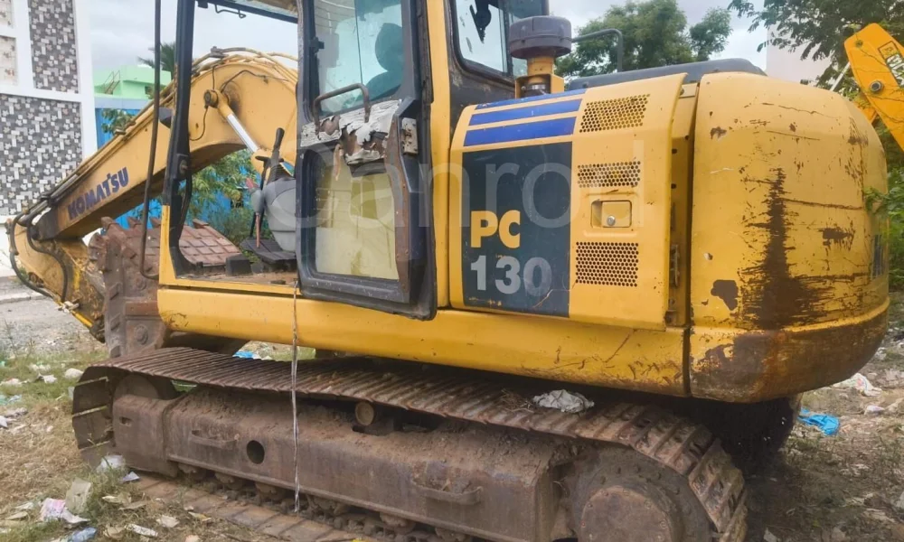 Komatsu PC130 Excavator